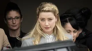 Amber Heard zrezygnowała z życia w Hollywood? "Wychowuje dziecko z dala od całego szumu"
