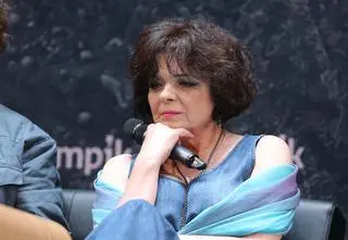 Katarzyna Grochola boi się o swoje zdrowie. "Mija właśnie 64. dzień z bólem"