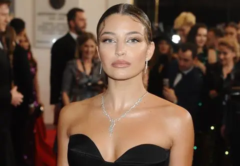 Julia Wieniawa to czołowa polska gwiazda. Co wiemy o jej życiu?