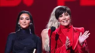 Kim Kardashian rozwiodła się z Kanye Westem. Pomogła jej w tym mama?