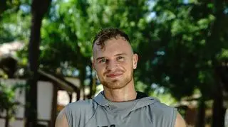 "Hotel Paradise". Grzegorz Bartoszek nowym uczestnikiem. Od razu dostanie przywilej