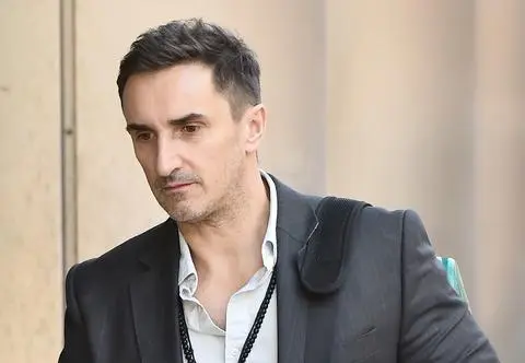 Sebastian Karpiel-Bułecka o trudnej relacji z ojcem.  "Kłamałem, że wyjechał"