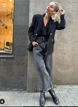 Agnieszka Woźniak-Starak w tweedowej marynarce