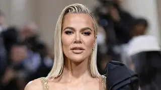Khloe Kardashian dopiero teraz pokazała swoje drugie dziecko. Towarzyszyła surogatce podczas porodu