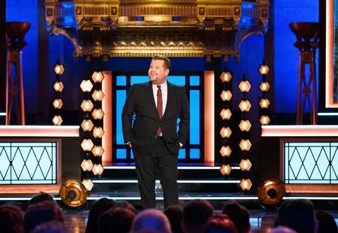 James Corden przeprosił za swój wybryk. Fani oburzeni jego skandalicznym zachowaniem