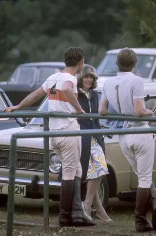 Karol III i Camilla Parker Bowles na meczu polo w 1972 roku