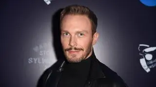 Sławek Uniatowski pokazał syna. Fani: "Jak dwie krople wody". Faktycznie podobni?