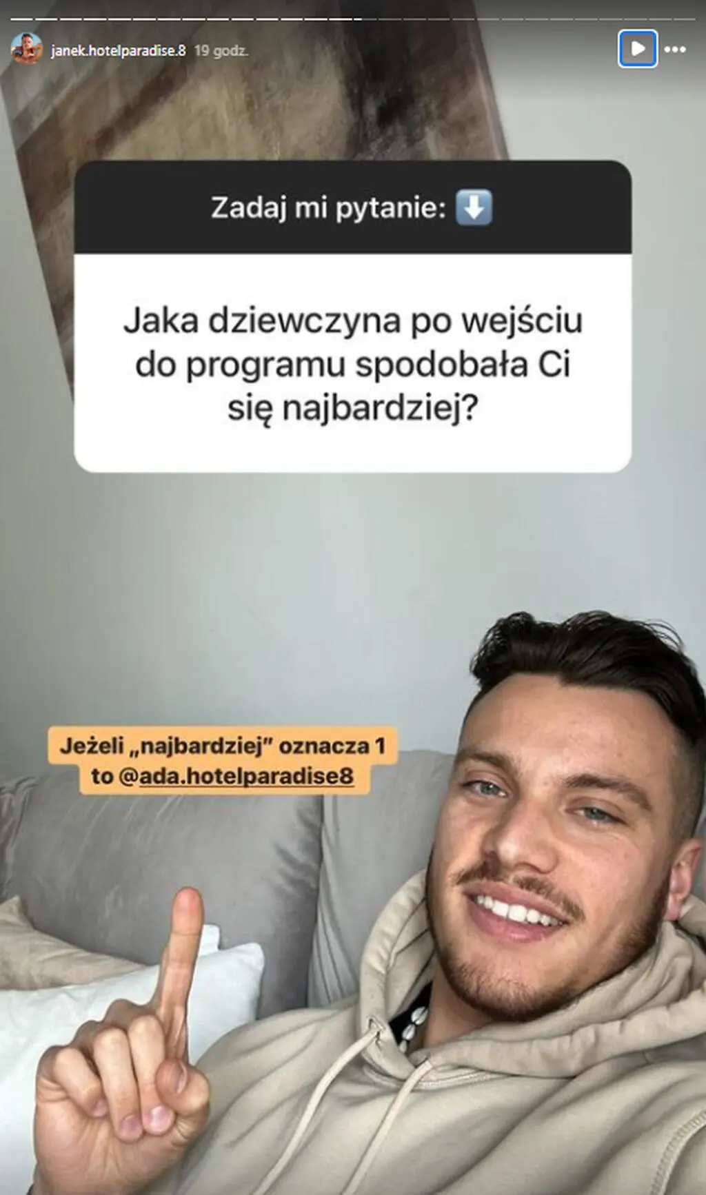 Janek Wojciechowski z "Hotelu Paradise 8"