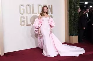 Złote Globy 2024. Jennifer Lopez
