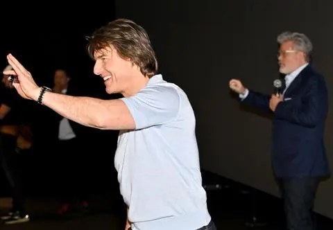 Tom Cruise zaskakuje metamorfozą. Fani podejrzewają, co za nią stoi