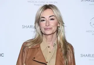 Martyna Wojciechowska pokazała wiadomości od hejterów. "Stara, brzydka, nos zoperowany"