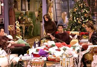 Najlepsze świąteczne odcinki seriali komediowych. Te hity rozbawią i wzruszą