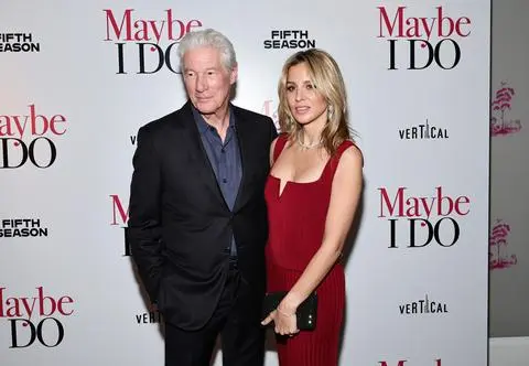 Richard Gere i jego trzecia żona na premierze filmu. Miłość wprost kwitnie