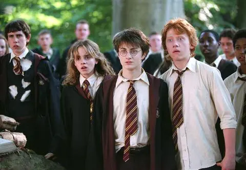 7 ciekawostek o serii "Harry Potter", o których nie masz pojęcia. Jakich decyzji żałowała J.K. Rowling?