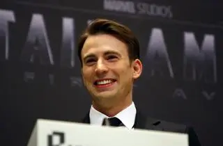 Chris Evans grał Kapitana Amerykę