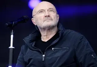 Phil Collins w złym stanie. "Jest o wiele bardziej unieruchomiony"