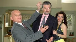 Pokochały ich miliony fanów. Jak zmienili się gwiazdorzy serialu "Niania"?