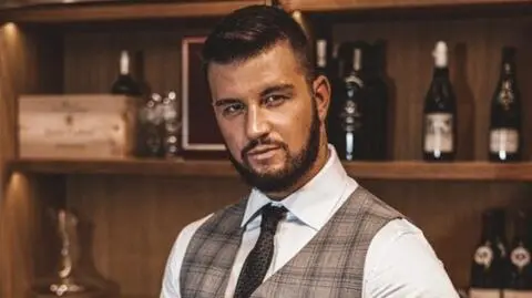 "Hotel Paradise". Adam Radziszewski wydaje książkę o seksie. "Wiem, czego pragną kobiety"