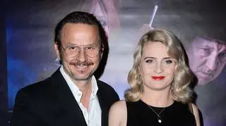 Bartłomiej Topa z partnerką