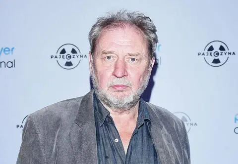 Andrzej Grabowski uśmiercony w Internecie. Mamy komentarz aktora: "dzwonię do swoich bliskich"