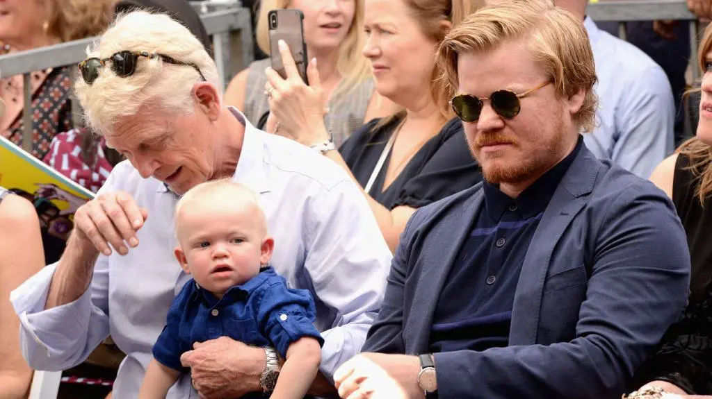 Jesse Plemons z synem