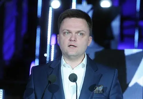 Szymon Hołownia boi się o żonę, która może iść na wojnę. "Otrzymuje rozkaz i leci"