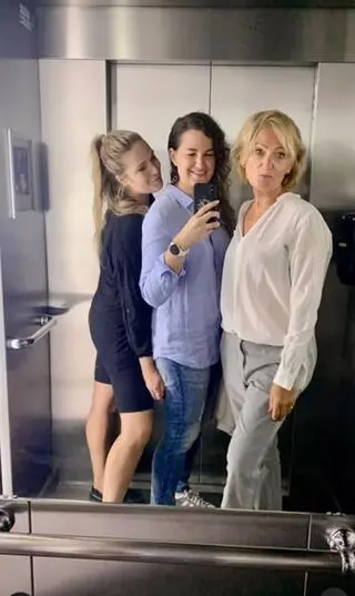 Katarztna Żak z córkami