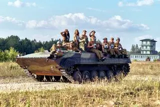 "Nasi w mundurach 2"