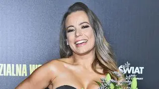 Anna Mucha zwiedza Paryż. Skradła uwagę, pozując niczym Marilyn Monroe