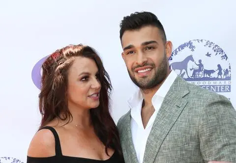 Britney Spears miała pobić męża. Sam Asghari zabrał głos