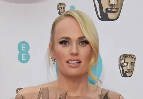 Rebel Wilson z mocnym przekazem na gali BAFTA 2022. "To do Putina"