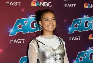 Sara James w "America's Got Talent"