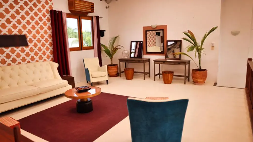 Hotel Paradise 5