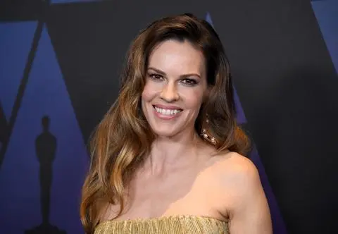 Hilary Swank jest w bliźniaczej ciąży. 48-letnia aktorka urodzi po raz pierwszy