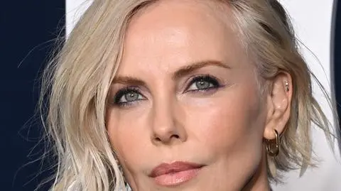 Charlize Theron opowiada makabyczną historię swojego ojca