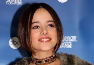 Alizée wylansowała wielki przebój "Moi Lolita". Jak dziś wygląda słynna francuska piosenkarka?