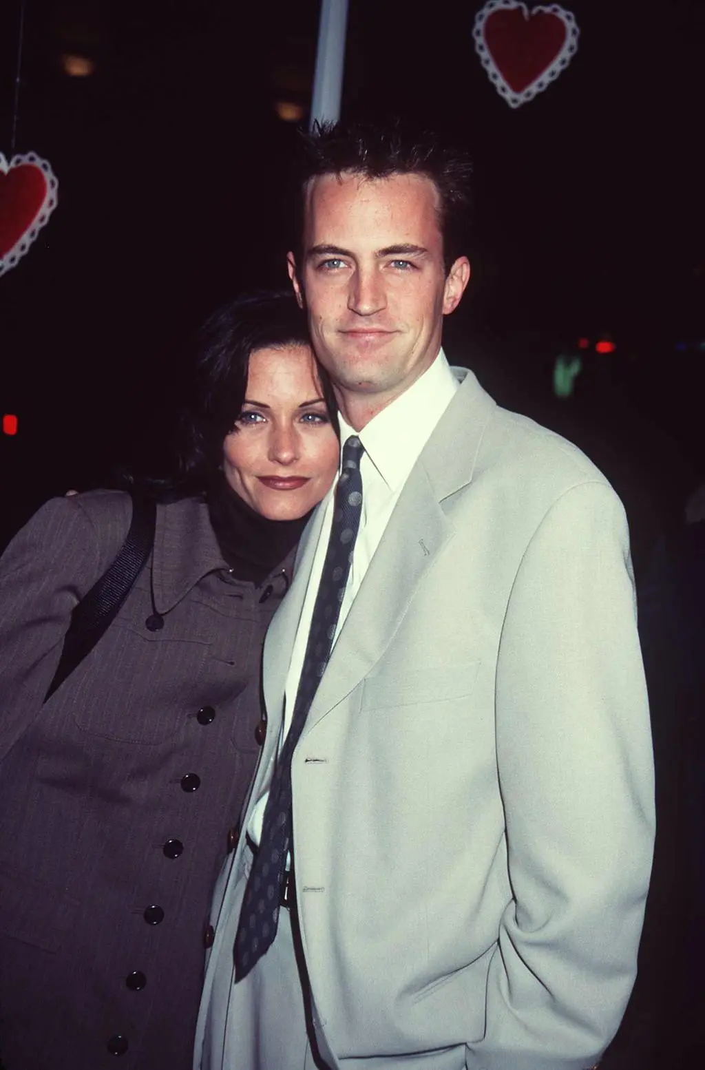 Courteney Cox, Matthew Perry. 1997 rok