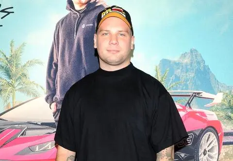 Budda odniósł się do oskarżeń w głośnej aferze. Kim jest youtuber, który rozdaje pieniądze?