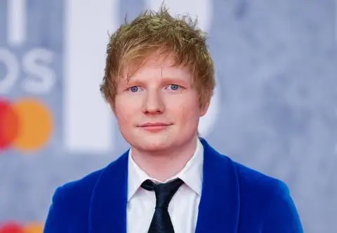 Ed Sheeran zmaga się z depresją. Pierwsze tak szczere słowa. "Pochłaniają cię fale, toniesz"