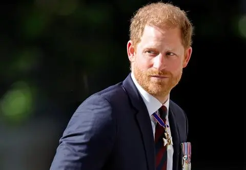 Książę Harry znieważył ojca podczas wizyty w Londynie? Eksperci nie mają złudzeń