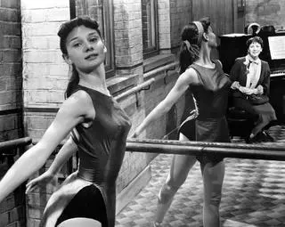 Audrey Hepburn na sali baletowej