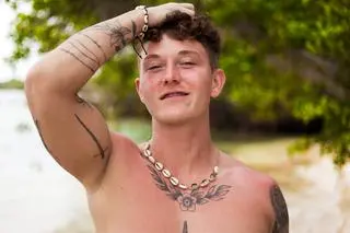 Jacek Kania z "Hotel Paradise 7"