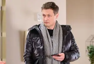 Marcin Chochlew o roli w "Na Wspólnej" i drugiej zaskakującej pracy. Czy miał wpływ na rozstanie Marty i Filipa?