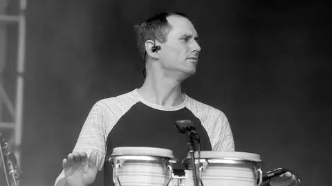 Chuck Morris, perkusista grupy Lotus, nie żyje. Utonął też jego syn