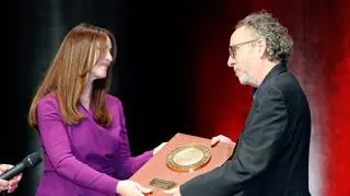 Monica Bellucci potwierdziła plotki o związku z reżyserem. "Kocham Tima"