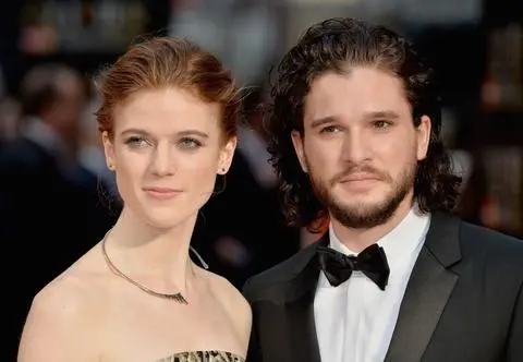 Kit Harington i Rose Leslie znów zostali rodzicami. Historia ich miłości to materiał na film
