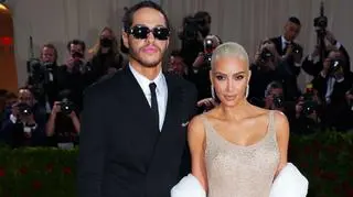 Met Gala 2022. Kim Kardashian i Pete Davidson 