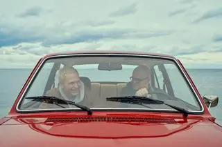 Piotr Trojan i Dawid Ogrodnik w filmie "Johnny"