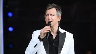 Maciej Miecznikowski zmaga się z poważną chorobą. Wyjawił, jak radzi sobie na scenie 