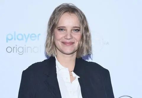 Joanna Kulig na planie hollywoodzkiej produkcji. Pozuje z amerykańskimi gwiazdami